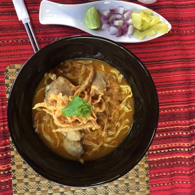 ข้าวซอยไก่