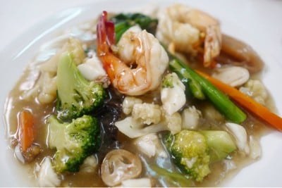 เมนูของร้าน เจ๊ไฝ ประตูผี