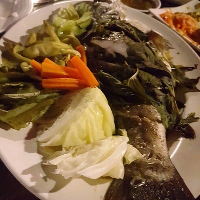 ปลากระพงจิ้มแจ่ว