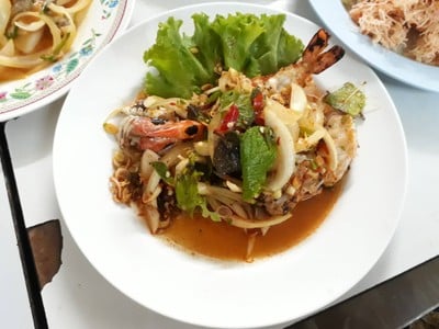 กุ้งพล่า
