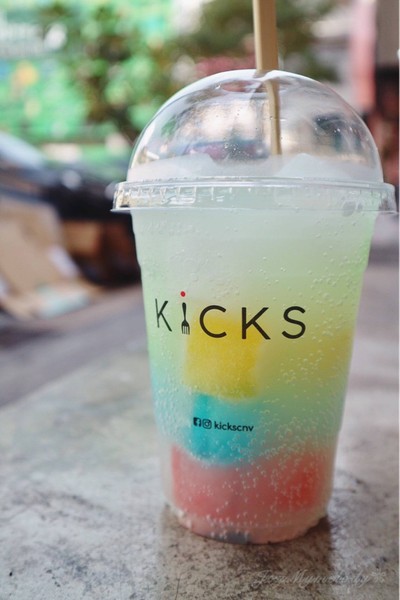 Multicolor Soda