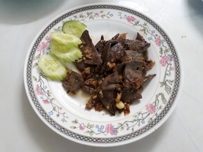 ตับหมูทอดกระเทียม