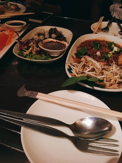 อาหาร หรือ เครื่องดื่ม