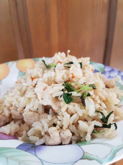 วิธีทำ กระเพราอกไก่คลุกข้าวกล้อง วิธีทำ กระเพราอกไก่คลุกข้าวกล้อง
