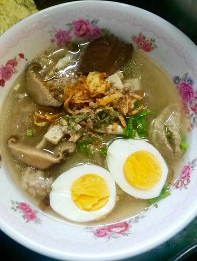 แอนก๋วยจั๊บญวนซอยวัดอินทรวิหาร เทเวศร์