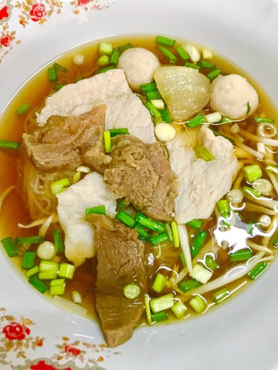 เส้นเล็กหมู+เนื้อ