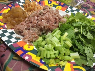 วิธีทำ ข้าวตุ๋นทรงเครื่องหมูสับ