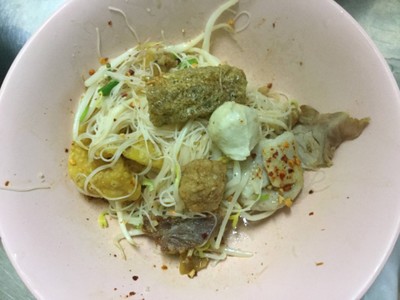 เส้นหมี่แห้ง