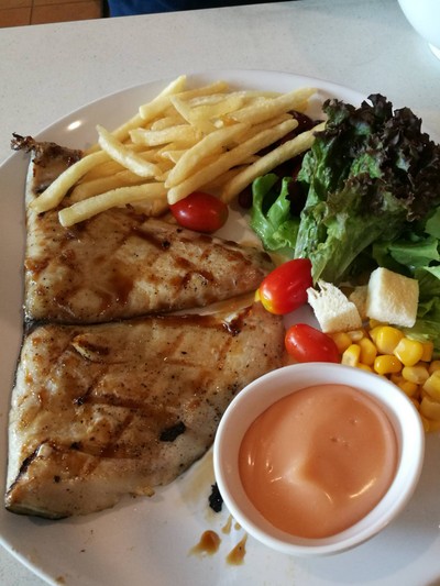 ร้านบิ๊กบะหมี่แอนด์สเต็ก สาขารัตนาธิเบศร์