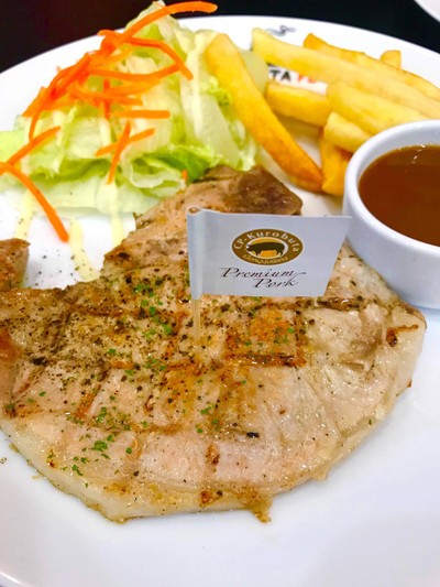 หมูคุโรบูตะทีโบน