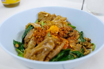 ราดหน้า เฮงยอดผัก (Heng Yord Paak Fried Noodle) วังบูรพา ราดหน้า เฮงยอดผัก (Heng Yord Paak Fried Noodle) วังบูรพา