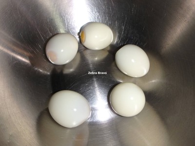 วิธีทำ สลัดไข่ในกระเป๋า