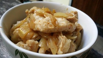 วิธีทำ หมูผัดหอมใหญ่ วิธีทำ หมูผัดหอมใหญ่
