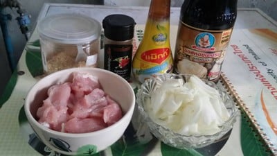 วิธีทำ หมูผัดหอมใหญ่ วิธีทำ หมูผัดหอมใหญ่