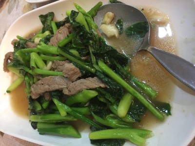 คะน้าเนื้อน้ำมันหอย
