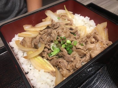ข้าวหน้าเนื้อ