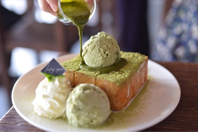 Floating Space Cafe (โฟลตติ้งสเปซคาเฟ่) Floating Space Cafe (โฟลตติ้งสเปซคาเฟ่)