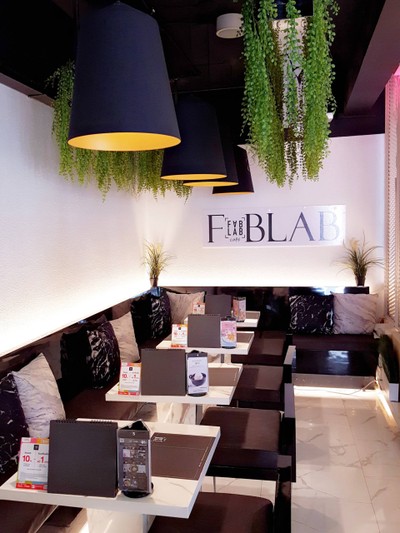 FABLAB Café & Dining เอกมัย