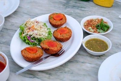 เมนูของร้าน บ้านน้ำเคียงดิน Ban Nam Kieng Din