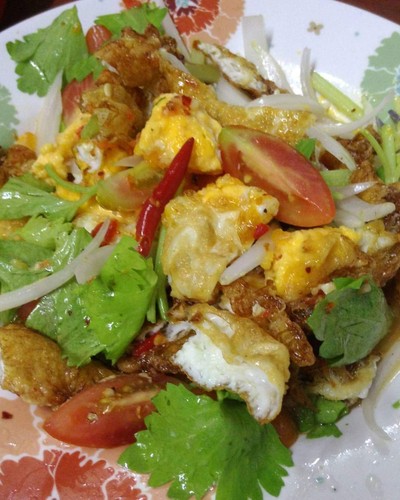 ยำไข่ดาว