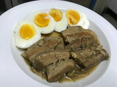 หมูสามชั้นตุ๋นซีอิ๊ว