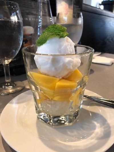 เมนูของร้าน Greyhound Café Groove@CentralWorld