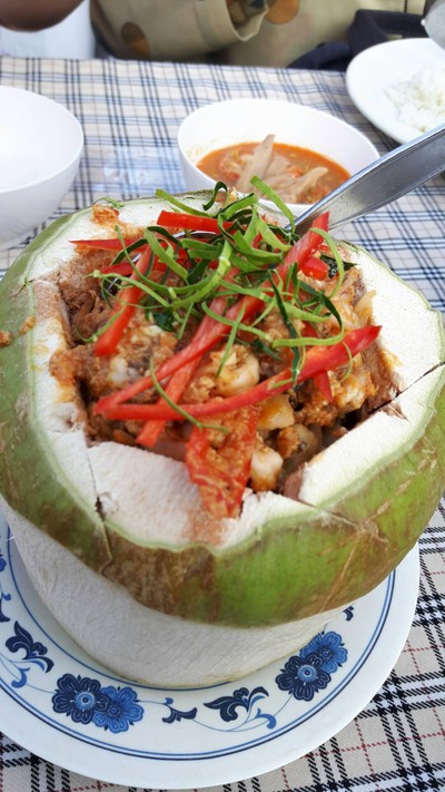 แพภูฟ้าไทย (Pae Phufa Thai Restaurant) แพภูฟ้าไทย (Pae Phufa Thai Restaurant)