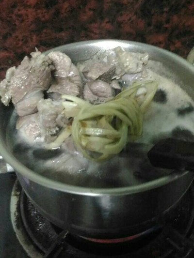 วิธีทำ เนื้อน่องลายต้มเปื่อย