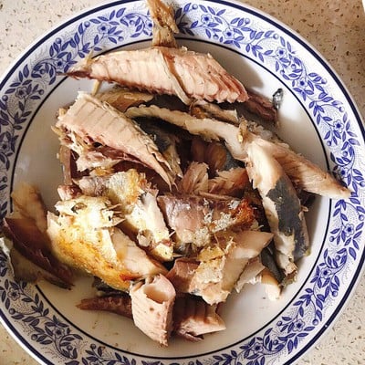 วิธีทำ ยำปลาทูย่างอโวคาโด้