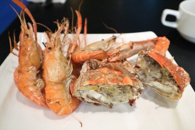 อาหาร หรือ เครื่องดื่ม