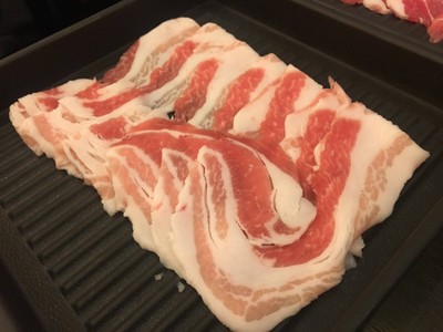 สามชั้นคุโรบูตะ