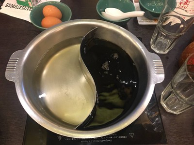 น้ำซุปชาบูและน้ำซุปสุกี้