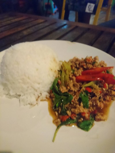 กะเพราหมูสับ