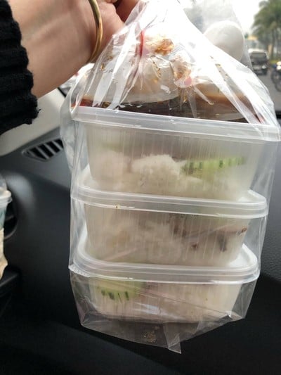 ซื้อกลับบ้านอย่างเดียวนะคะไม่มีที่นั่งคะ