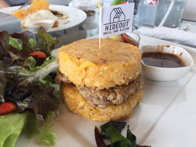 เมนูของร้าน Hideout Grill & Bistro Khonkaen