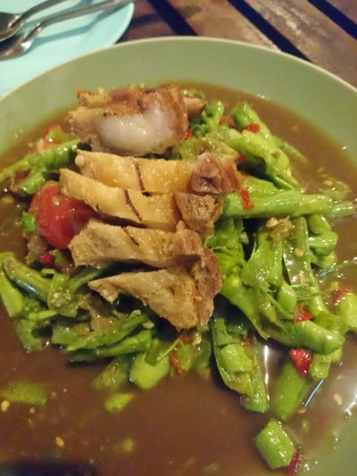 ตำถั่วหมูกรอบ