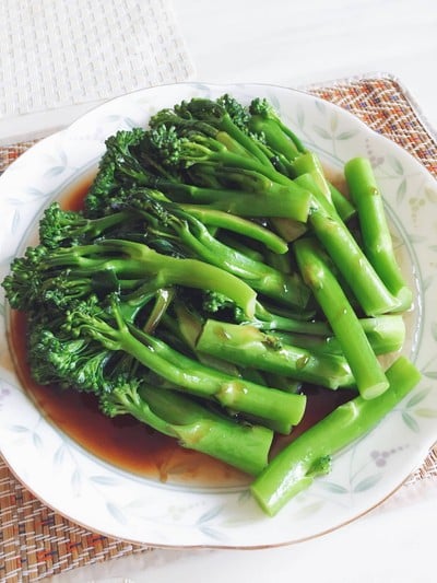 คะน้าฮ่องกงผัดน้ำมันหอย