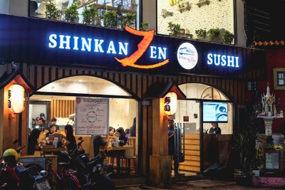 บรรยากาศ Shinkanzen Sushi เกษตรศาสตร์
