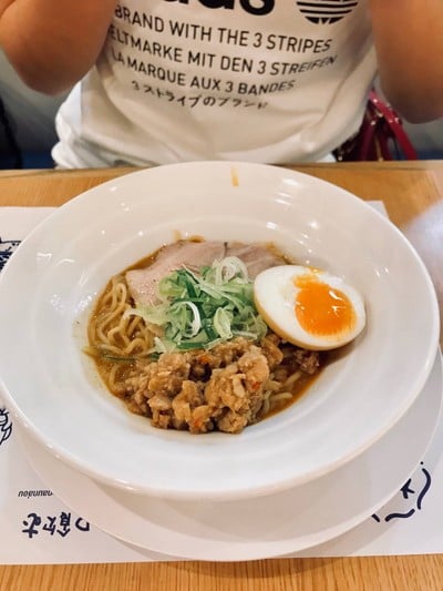HonAji Ramen (ฮองอะจิ ราเมง) Crystal Veranda HonAji Ramen (ฮองอะจิ ราเมง) Crystal Veranda