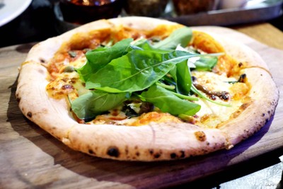 Five Crossing Eatery & Winery (ไฟว์ครอสซิ่ง) Five Crossing Eatery & Winery (ไฟว์ครอสซิ่ง)