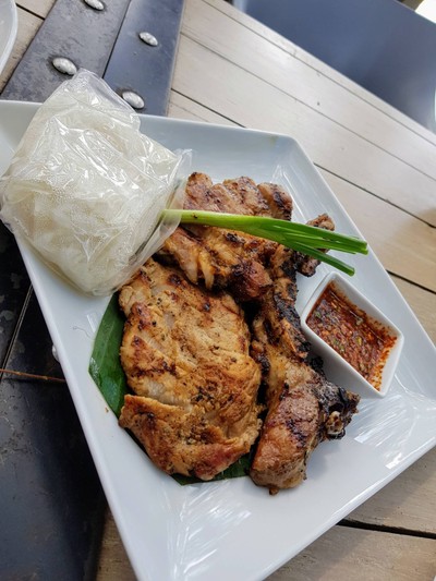 อาหาร หรือ เครื่องดื่ม