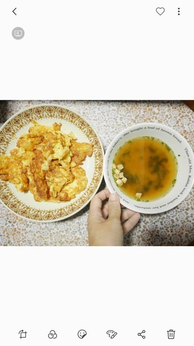 ไข่เจียวเห็ด กับซุปมิโซะ