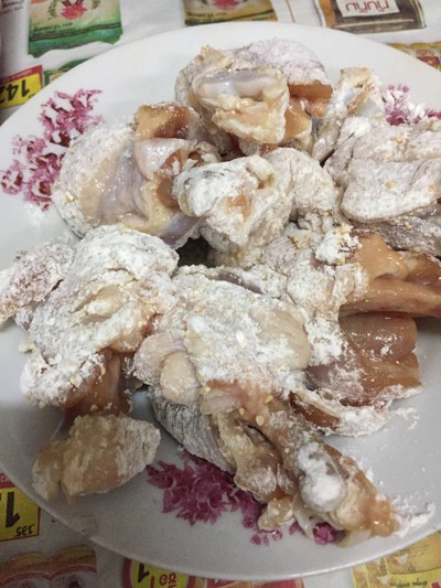 วิธีทำ น่องไก่ทอด วิธีทำ น่องไก่ทอด