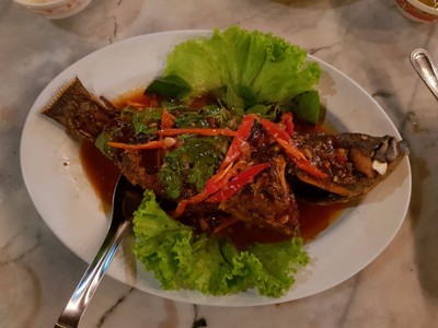 ปลาเก๋าราดพริก