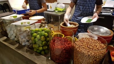 บ้านส้มตำ สาทร