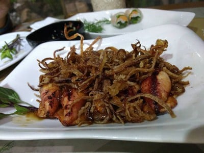 ปลาหมึกไข่ทอดน้ำปลา