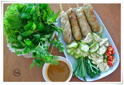 แหนมเนือง