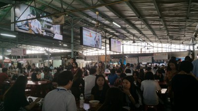 บรรยากาศ ข้าวคลุกน้ำพริก (เต๊นท์ศาลาแดง)