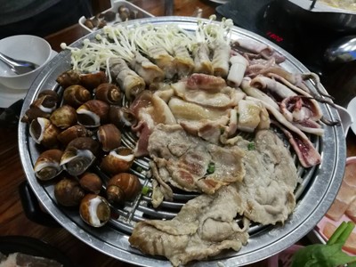 อาหาร หรือ เครื่องดื่ม