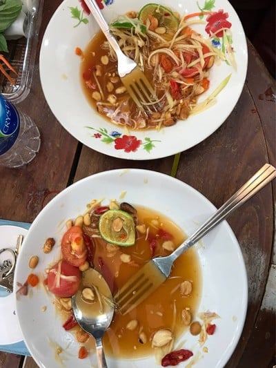 ร้านหมูจุ่มอุบล(ตาเด...แซ่บเสย) ร้านหมูจุ่มอุบล(ตาเด...แซ่บเสย)
